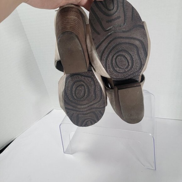 OTBT Women's 9 Patchouli Heeled Sandal Silver Metallic Open Toe Chunky Heel Cute - Picture 10 of 11